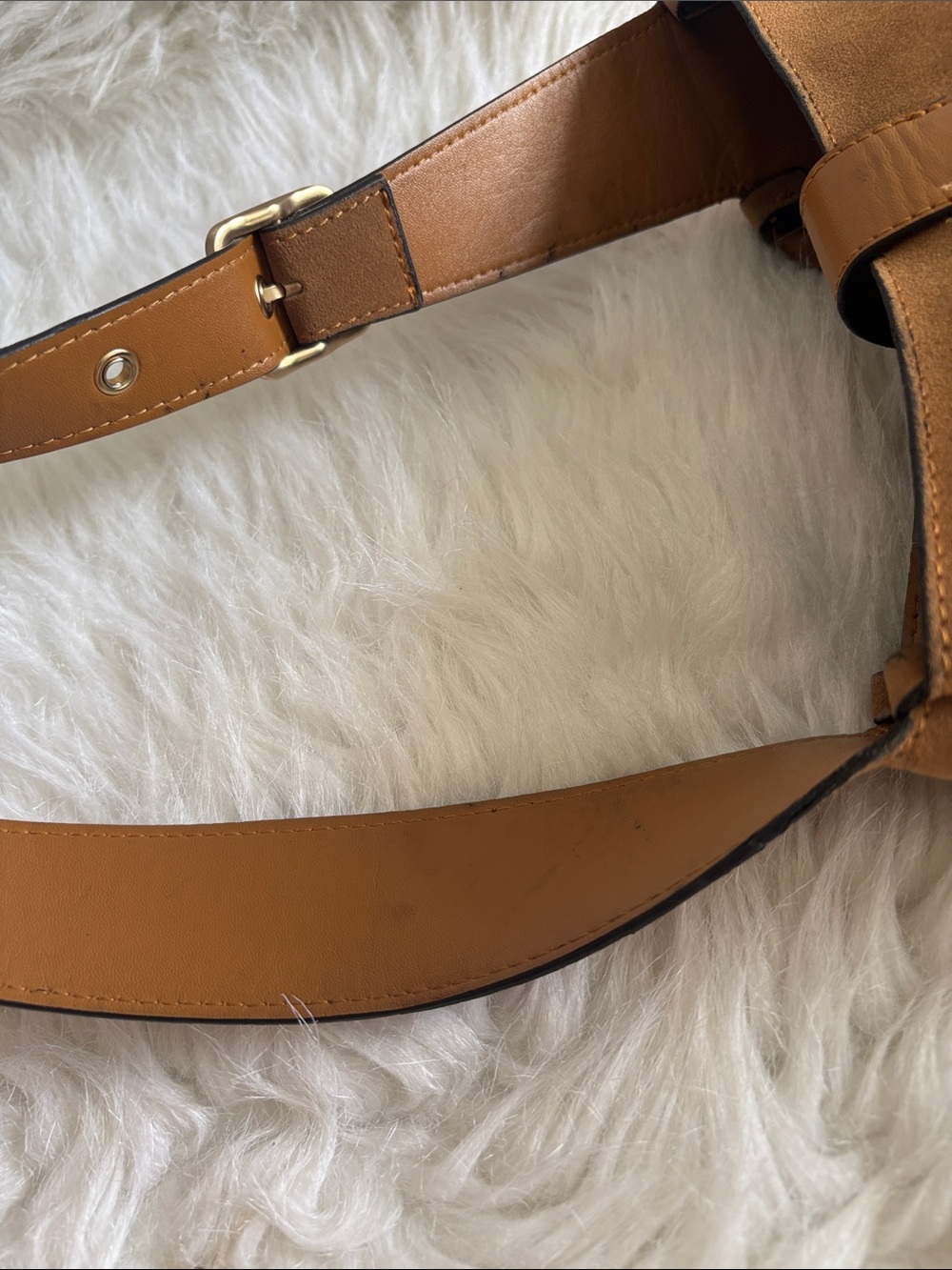 Coach Tan Suede Shoulder Bag with Turn-Lock Strap - Picture 7 of 16
